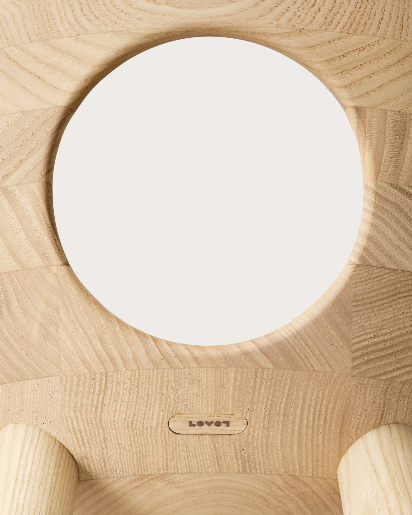 LOVOT CHAIR