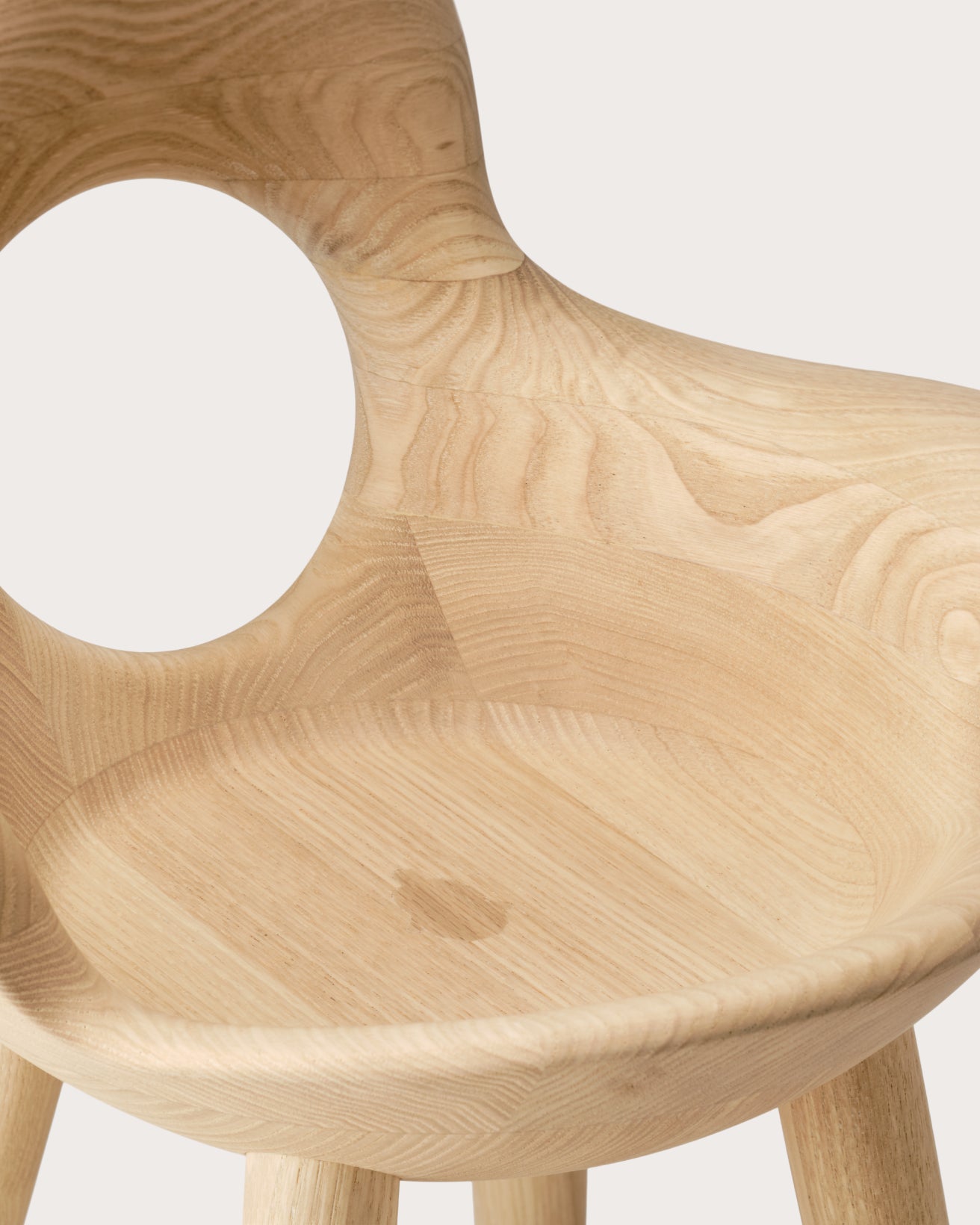LOVOT CHAIR