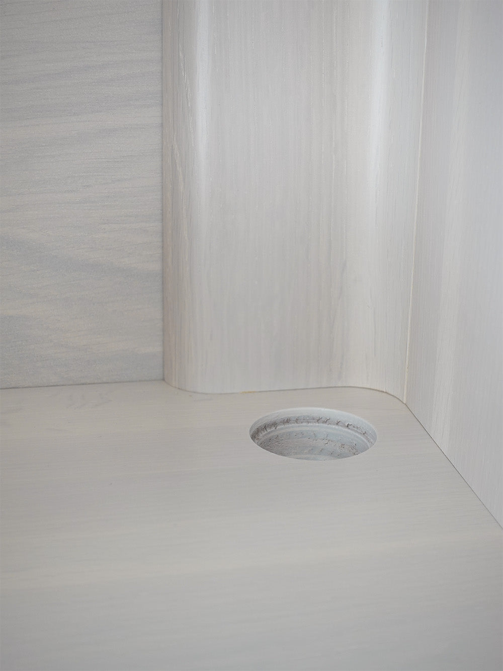 「BIG-GAME:BOX」展限定 Prop Sideboard（オークション販売商品）