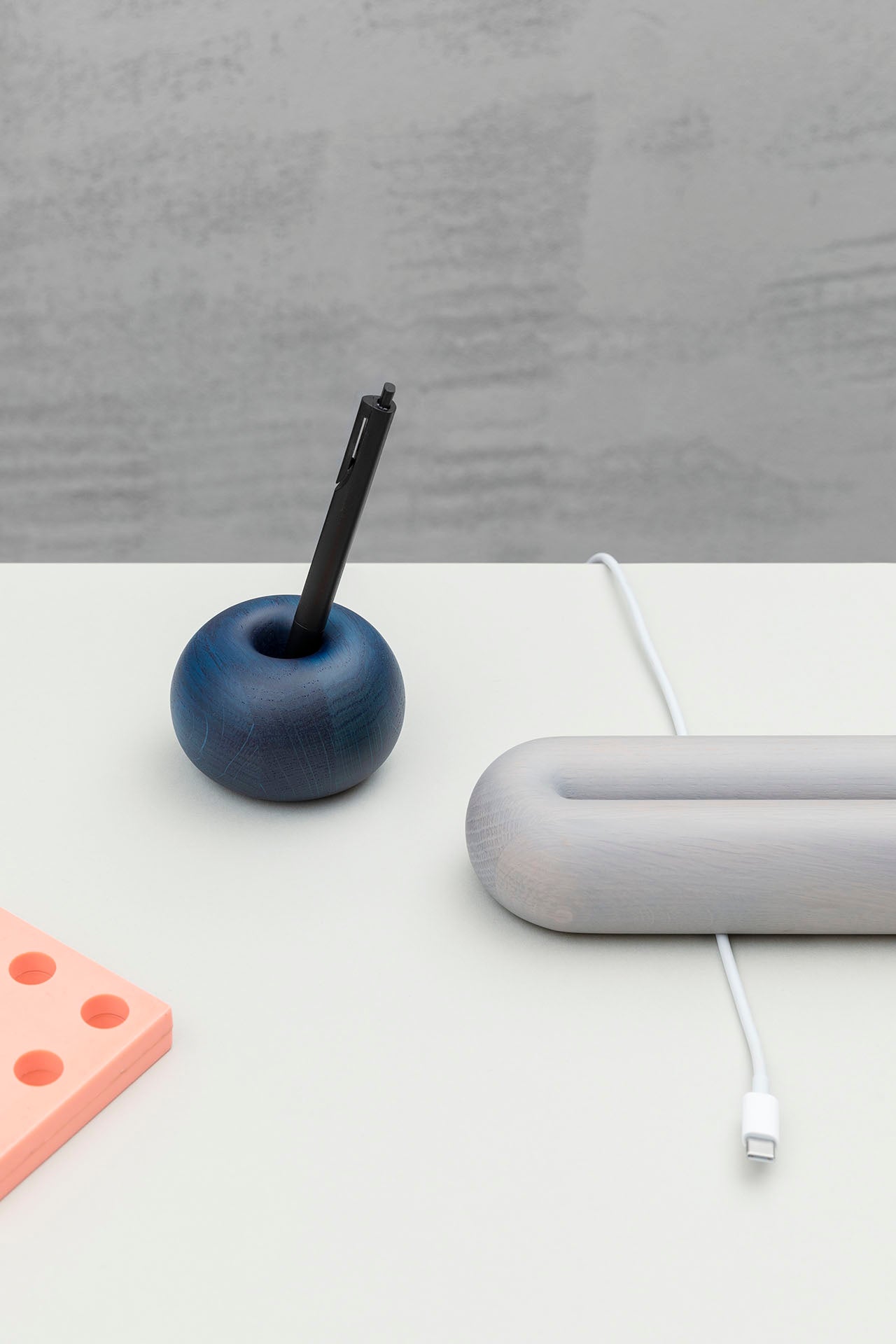 NASHI Pen Stand